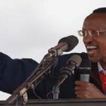 Rwanda: Prezida  Pahulo  Kagame  yiyambaje  abayobozi  b’inzego  z’ibanze mu  guhangana   n’abashaka  gukomanyiriza  u  Rwanda